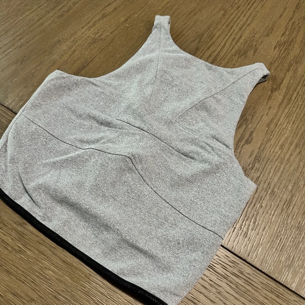 Revolve Koral Cropped Tank Top Size Small Gray - Picture 3 of 7